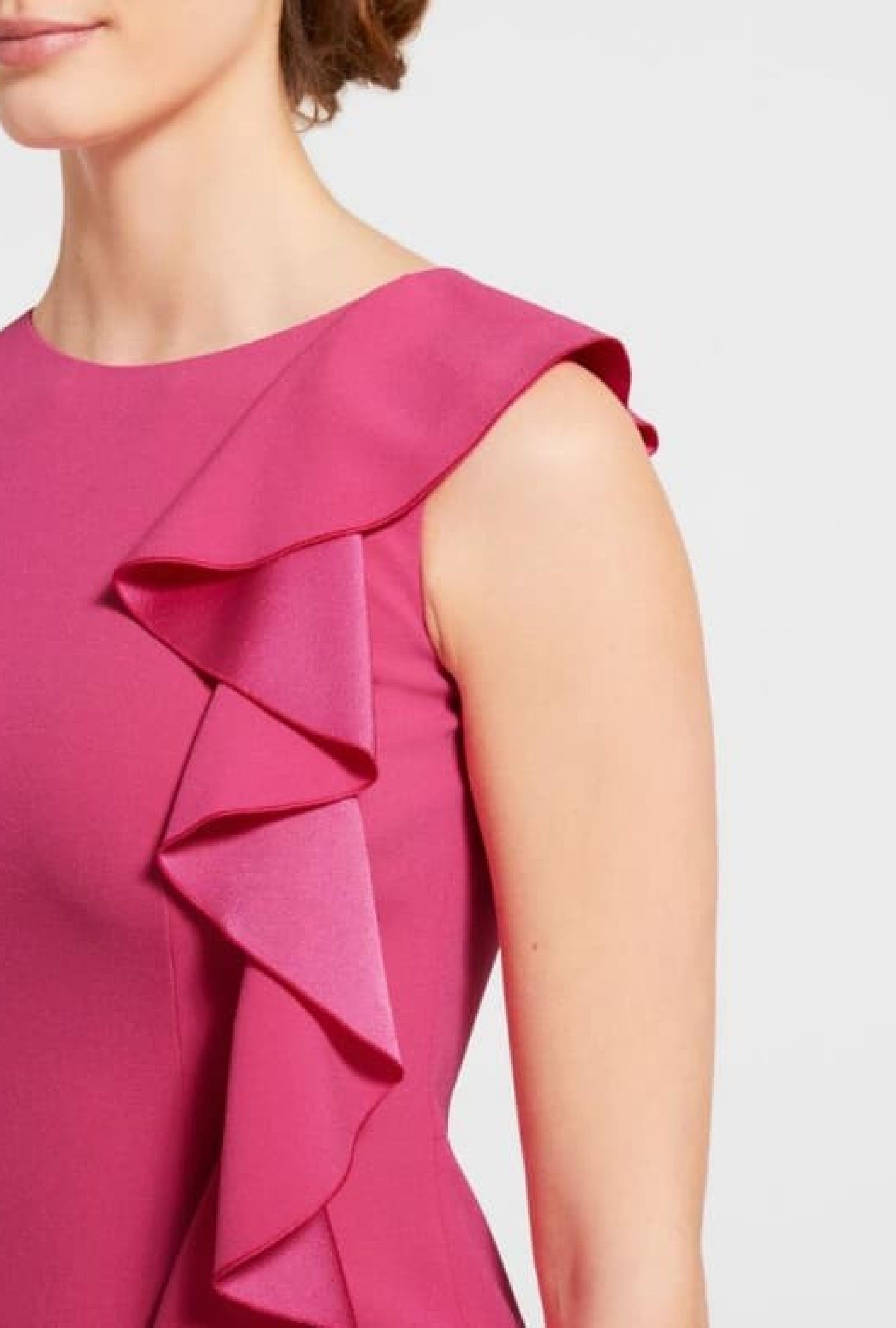 Robe Paule Ka longue cintrée en crepe de satin