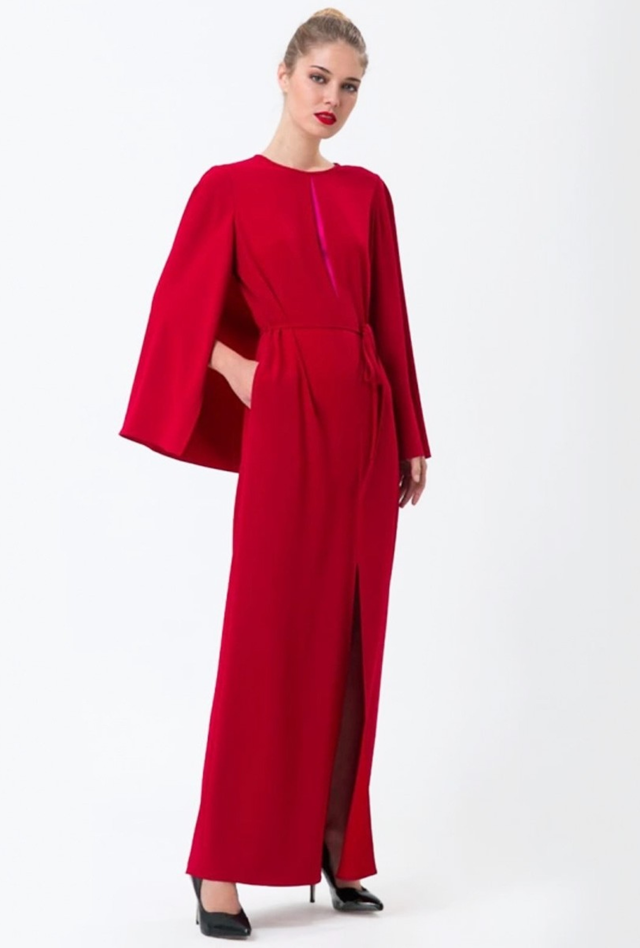 Robe Paule Ka Cape Rouge