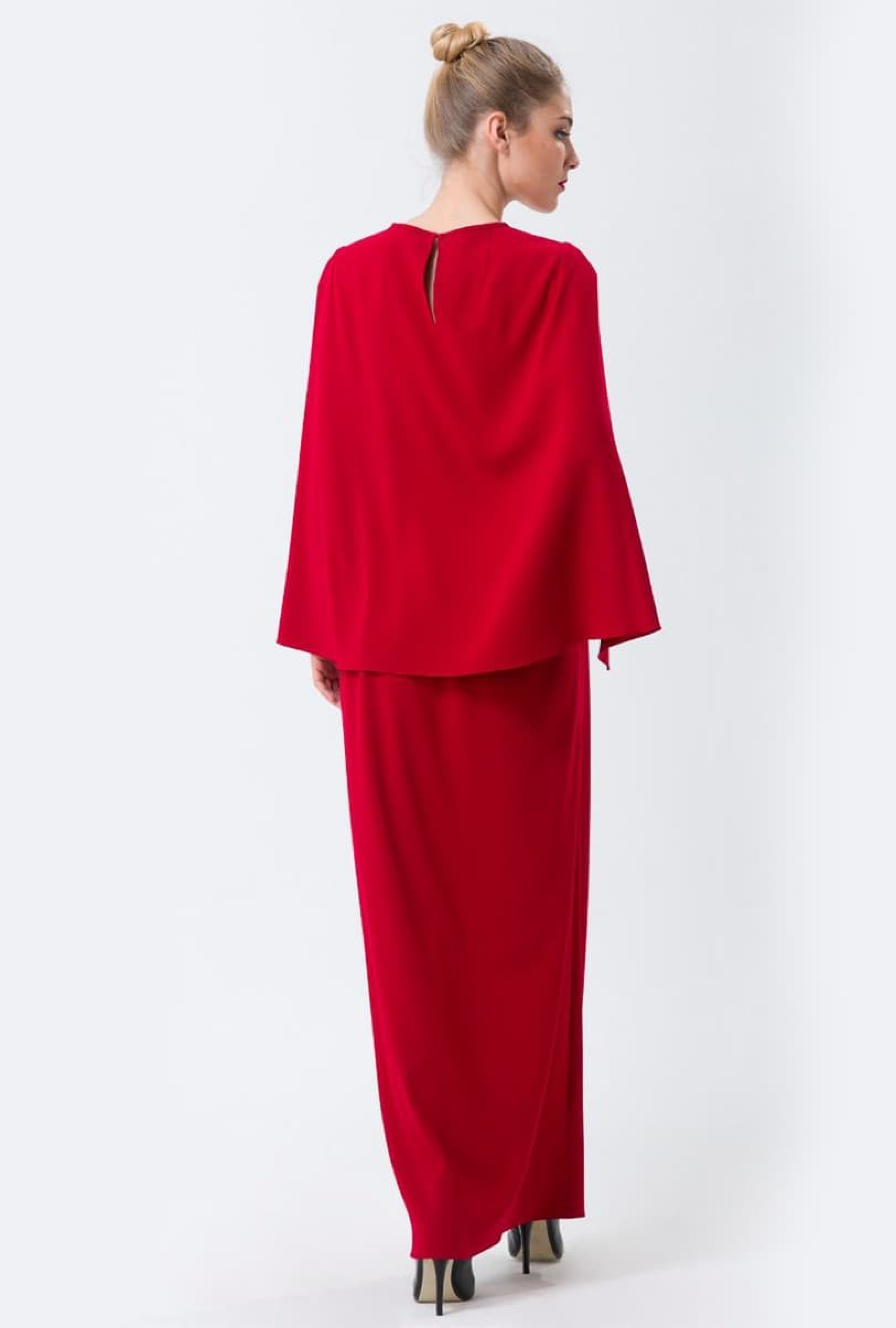 Robe Paule Ka Cape Rouge
