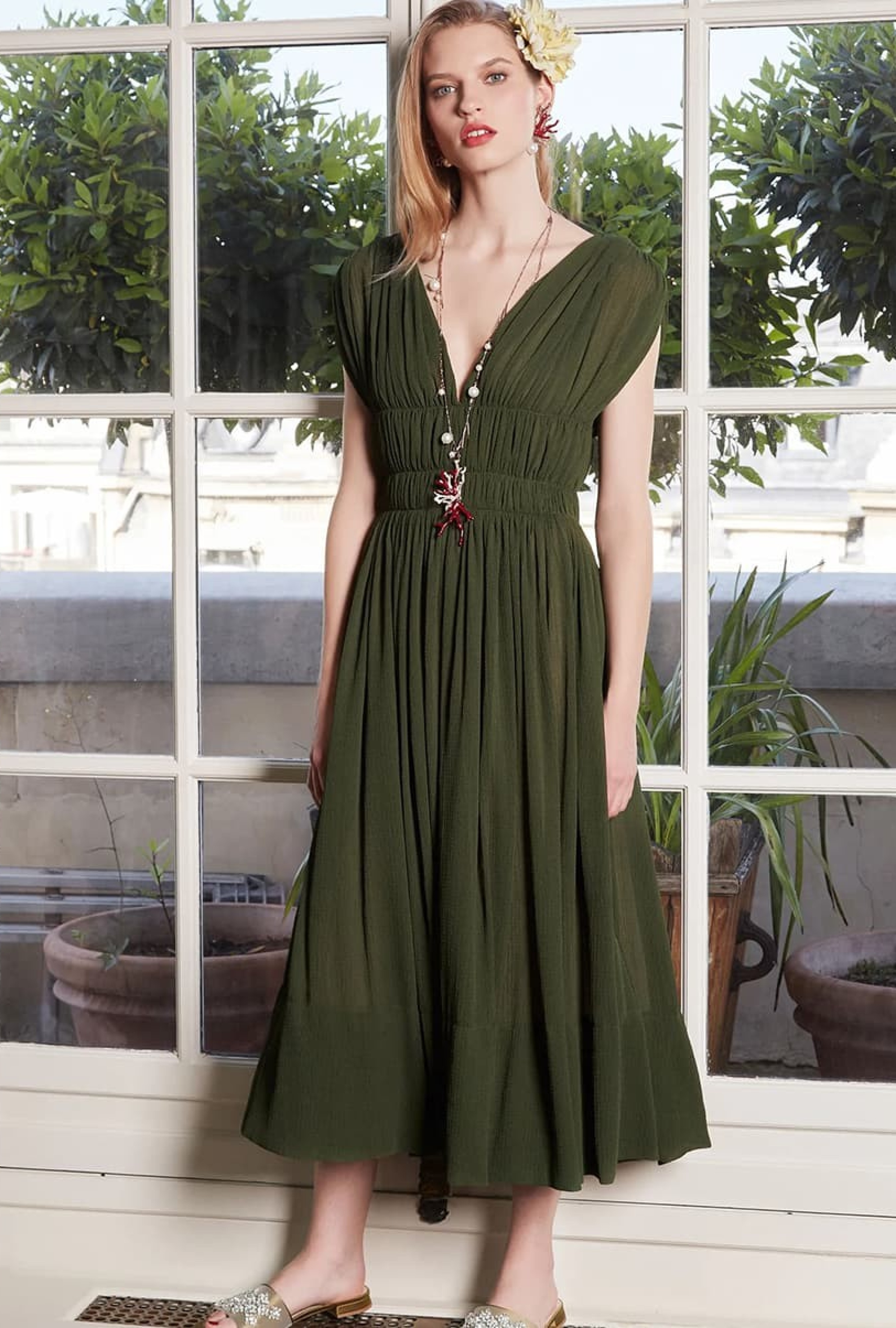 Robe Paule Ka Empire Kaki