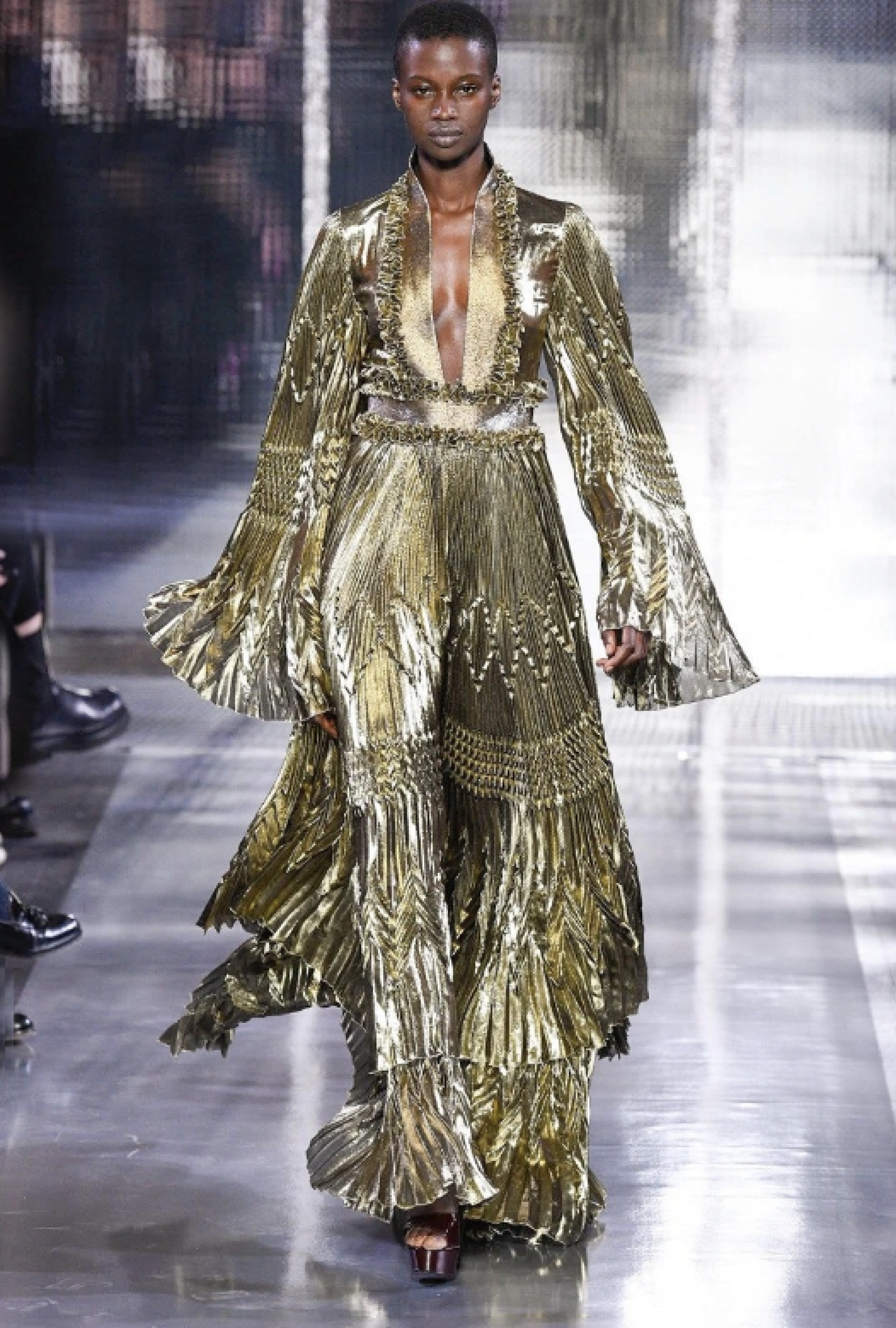 Robe Azzaro Flying Gold