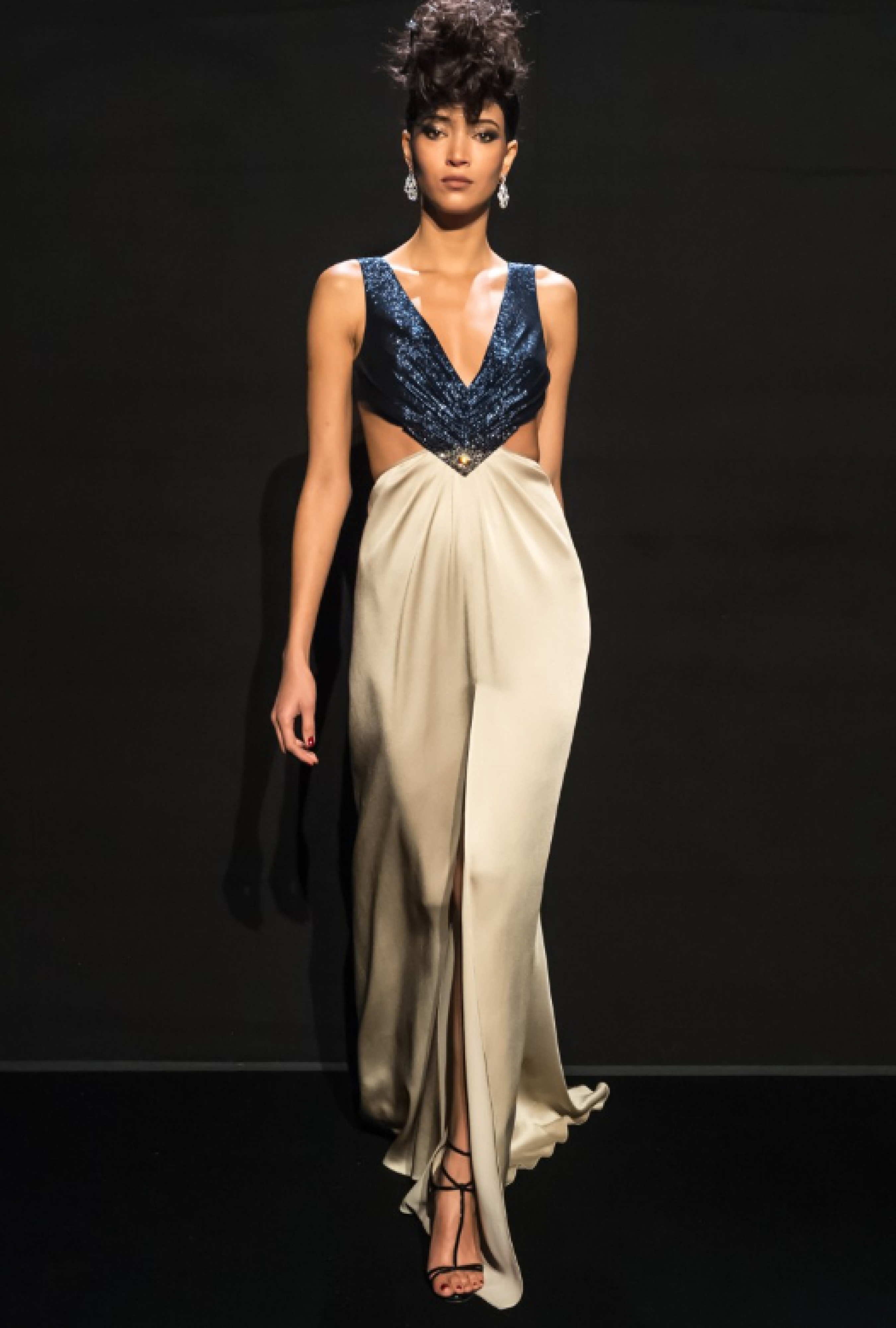 Robe Azzaro Artemis Gold