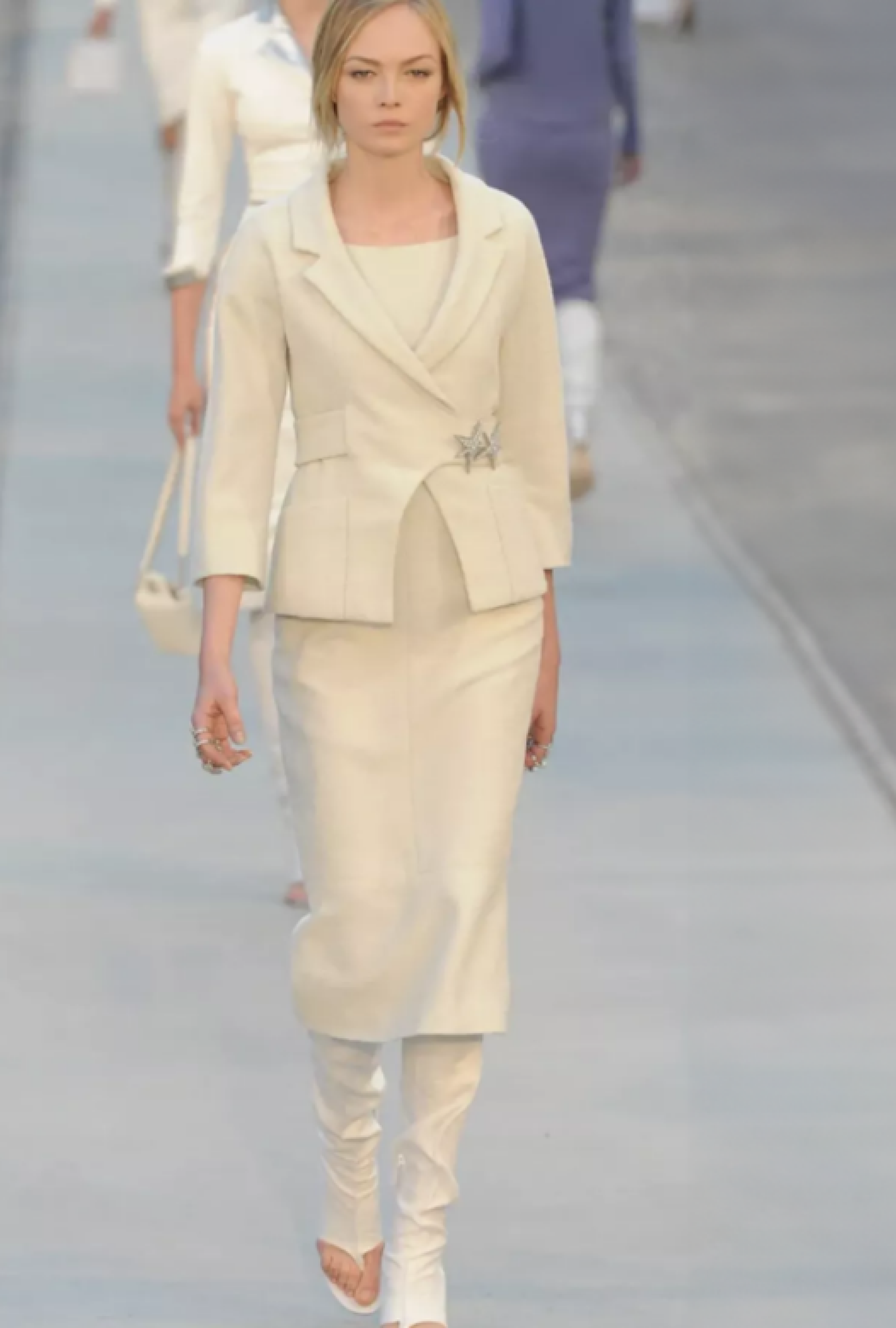 Robe Chanel Perle De Lune Resort 2012