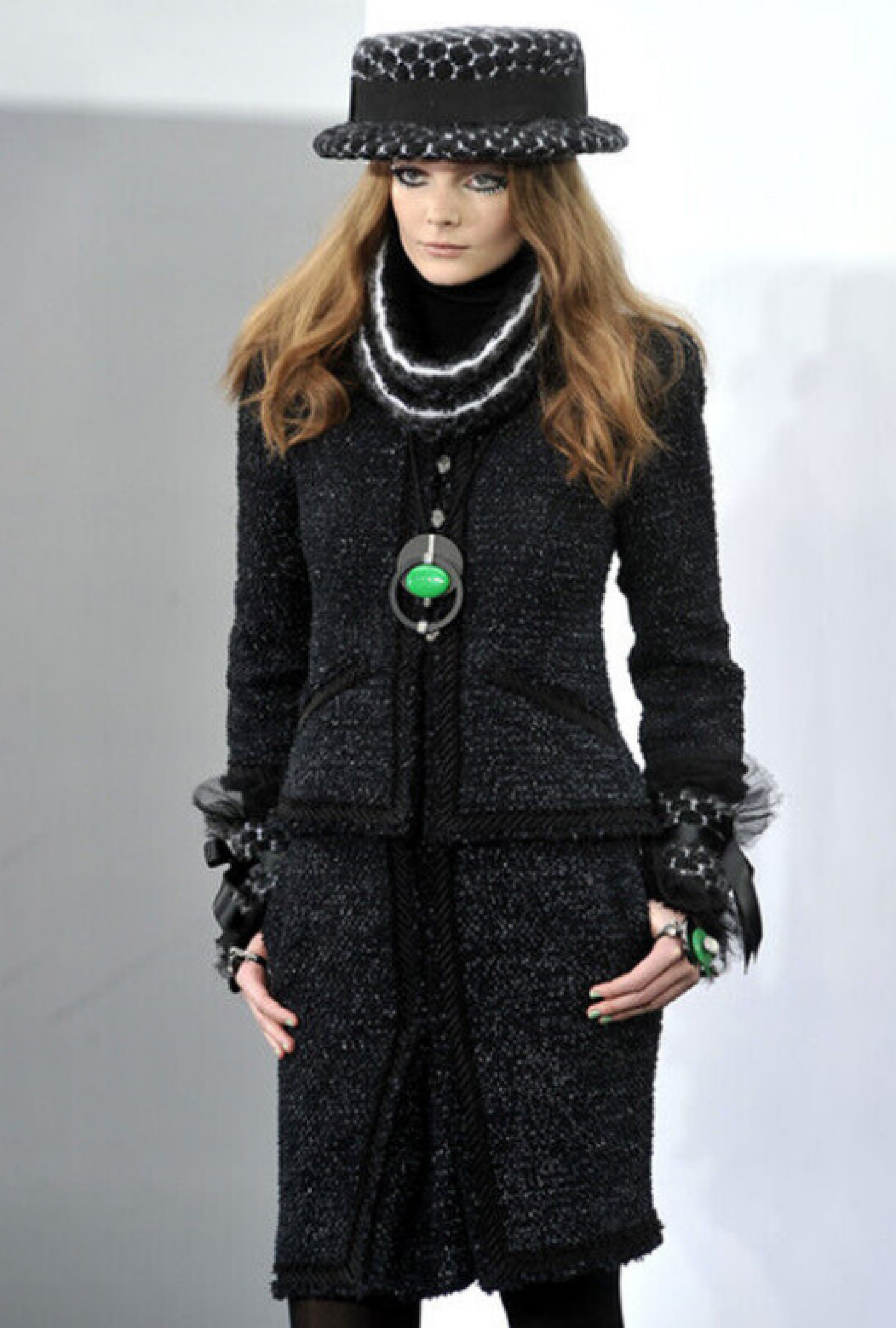 Veste Chanel Noir Braid Trim FW 2009
