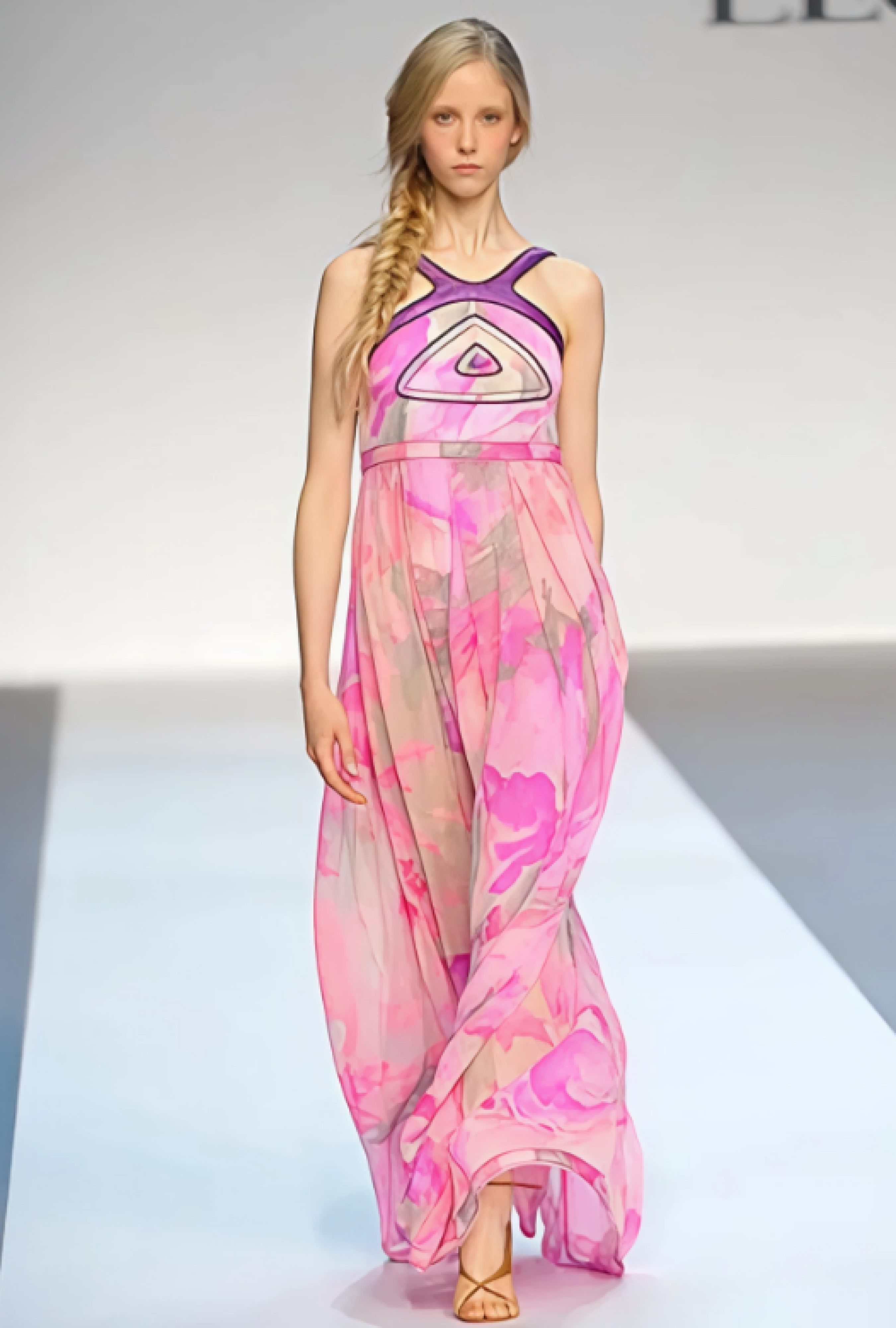 Robe Leonard Stratos Callas