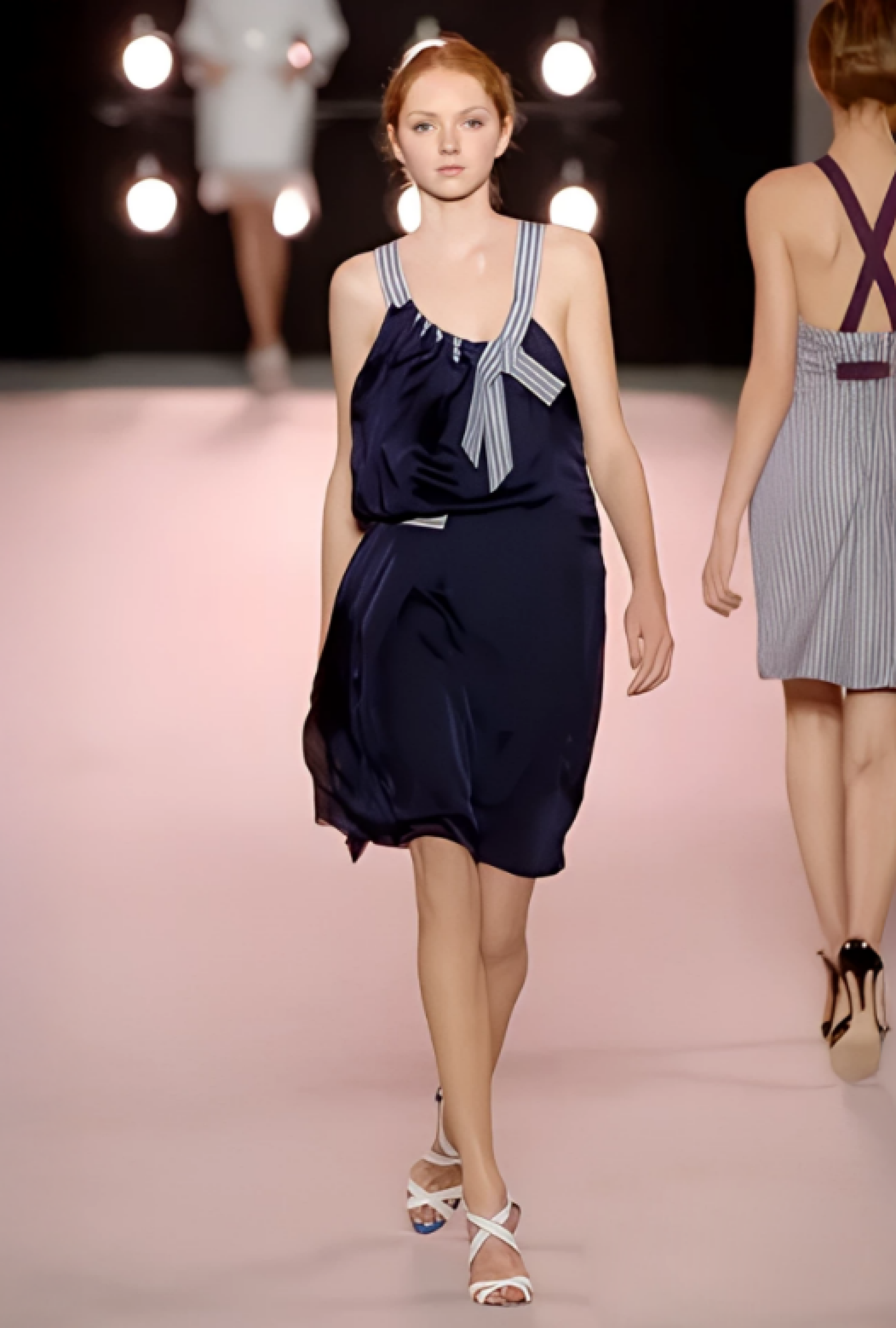 Robe Nina Ricci Bleu Sculpture SS 2006 By Lars Nilsson