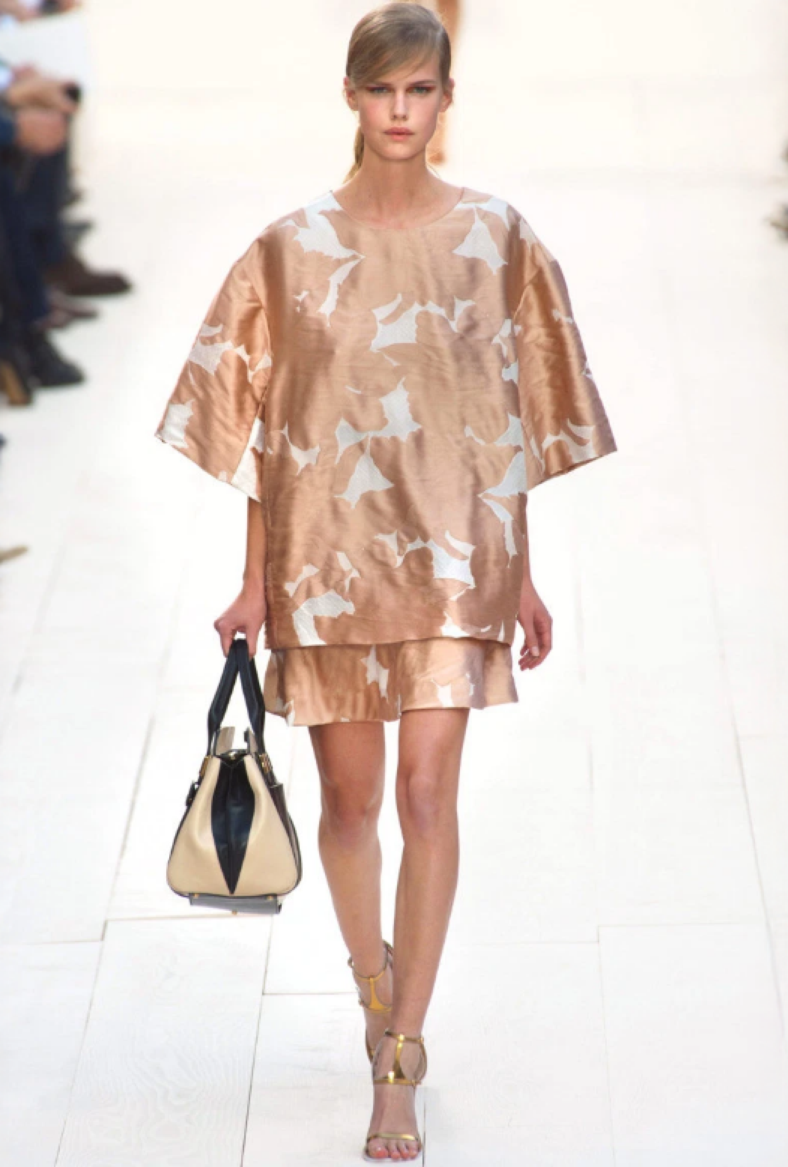 Ensemble Chloe Floral Jacquard SS2013 By Clare Waight Keller