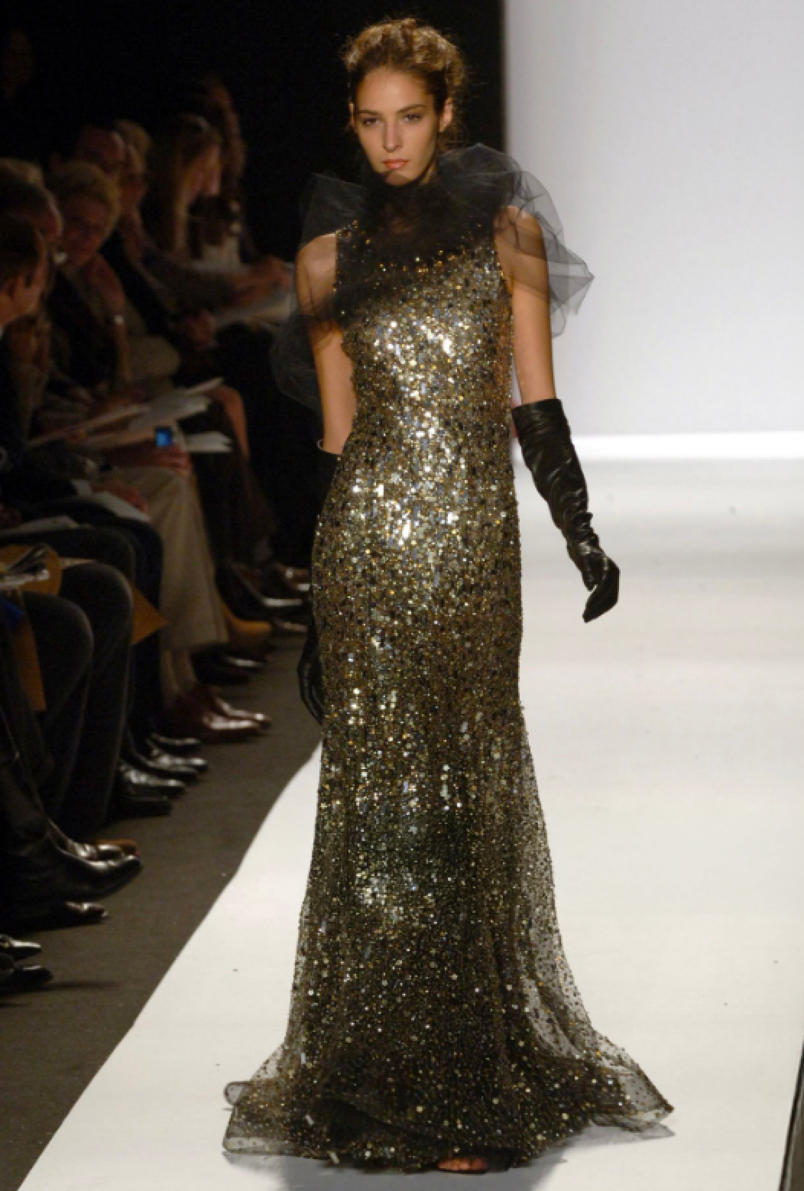 Robe Oscar de la renta Gold Sequin Runway fall 2006