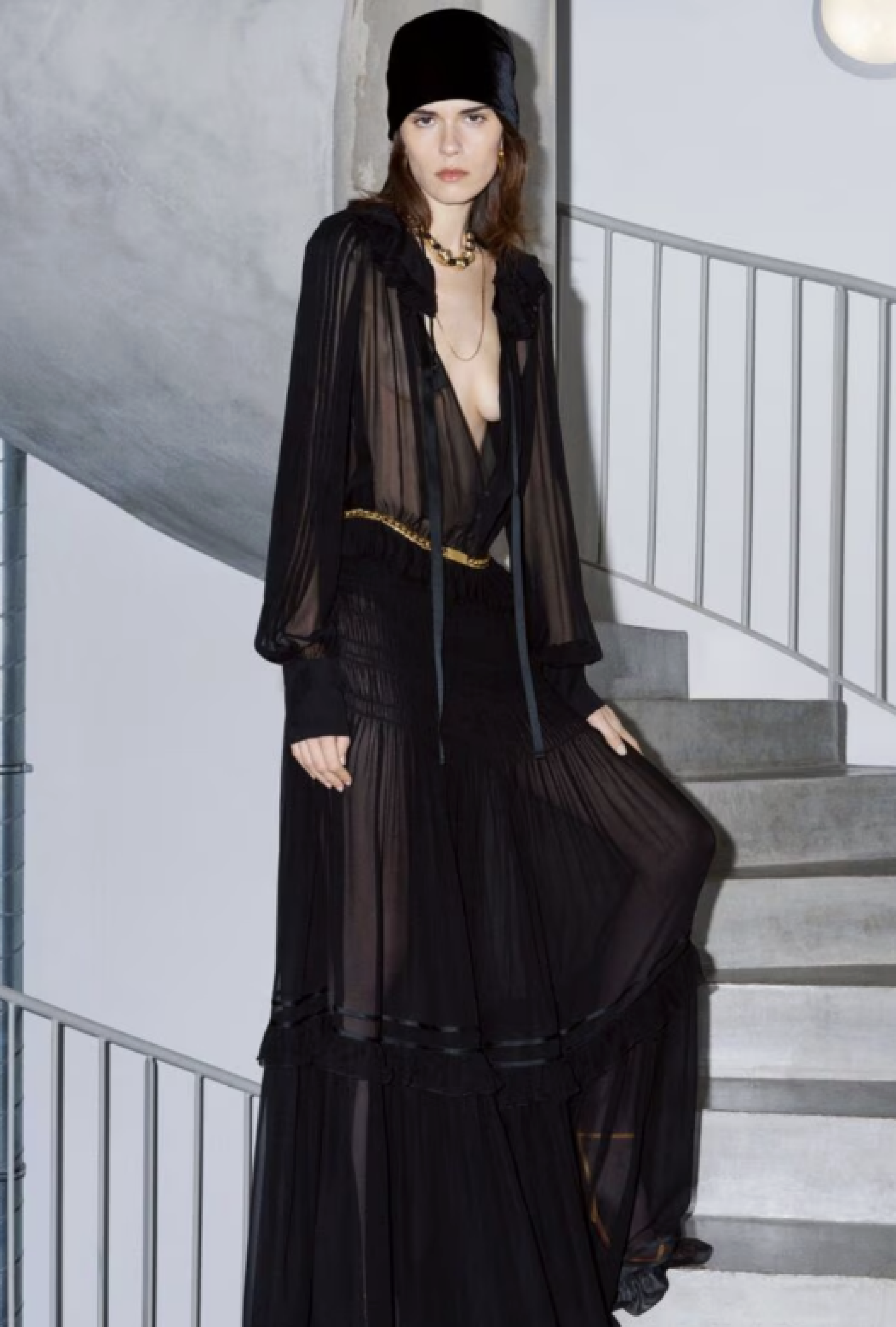 Robe Yves Saint Laurent Lavallière SS2024
