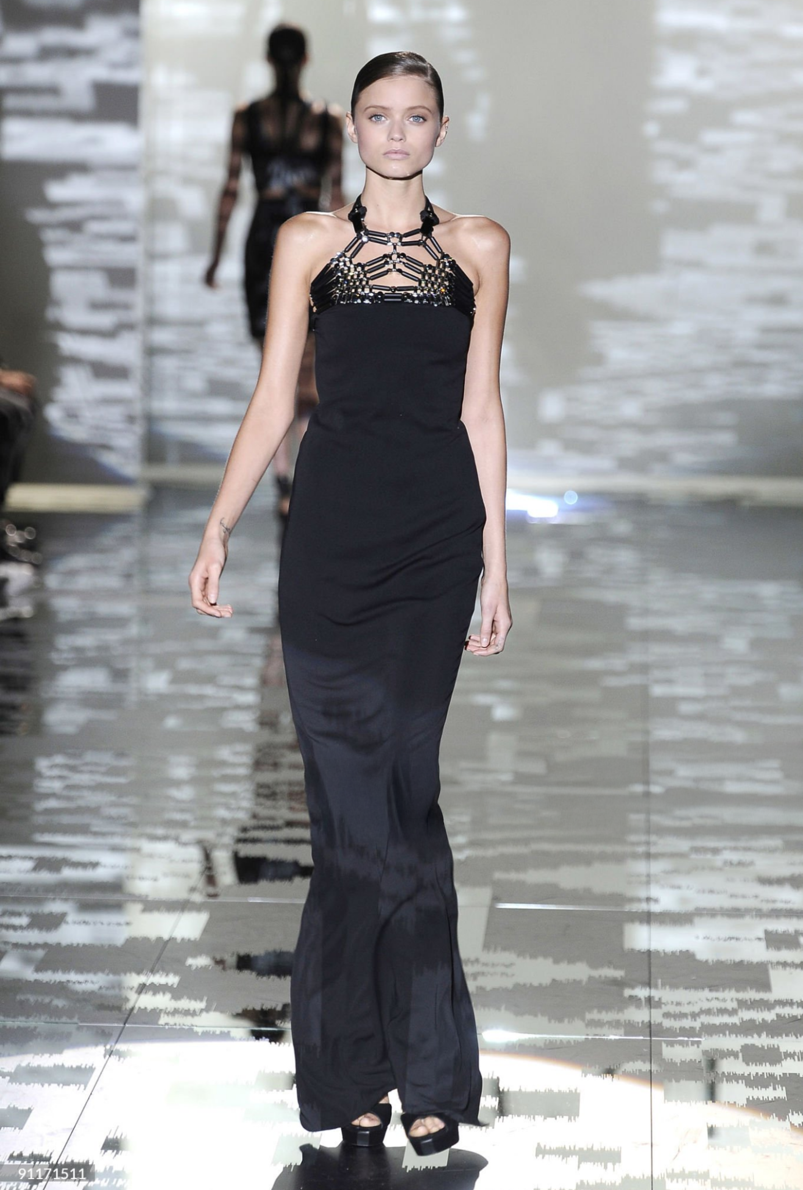 Robe Gucci Sculpture Noire Spring 2010