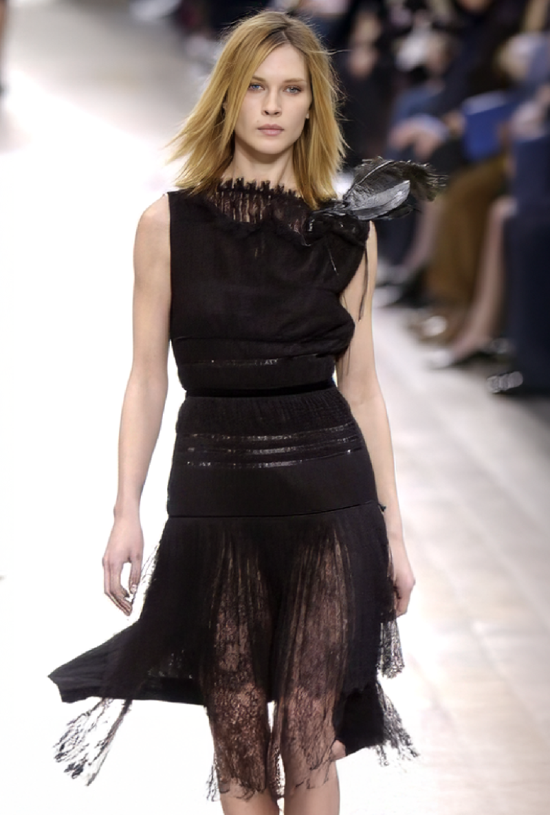 Robe Lanvin Dentelle Noire Plissée FW2003