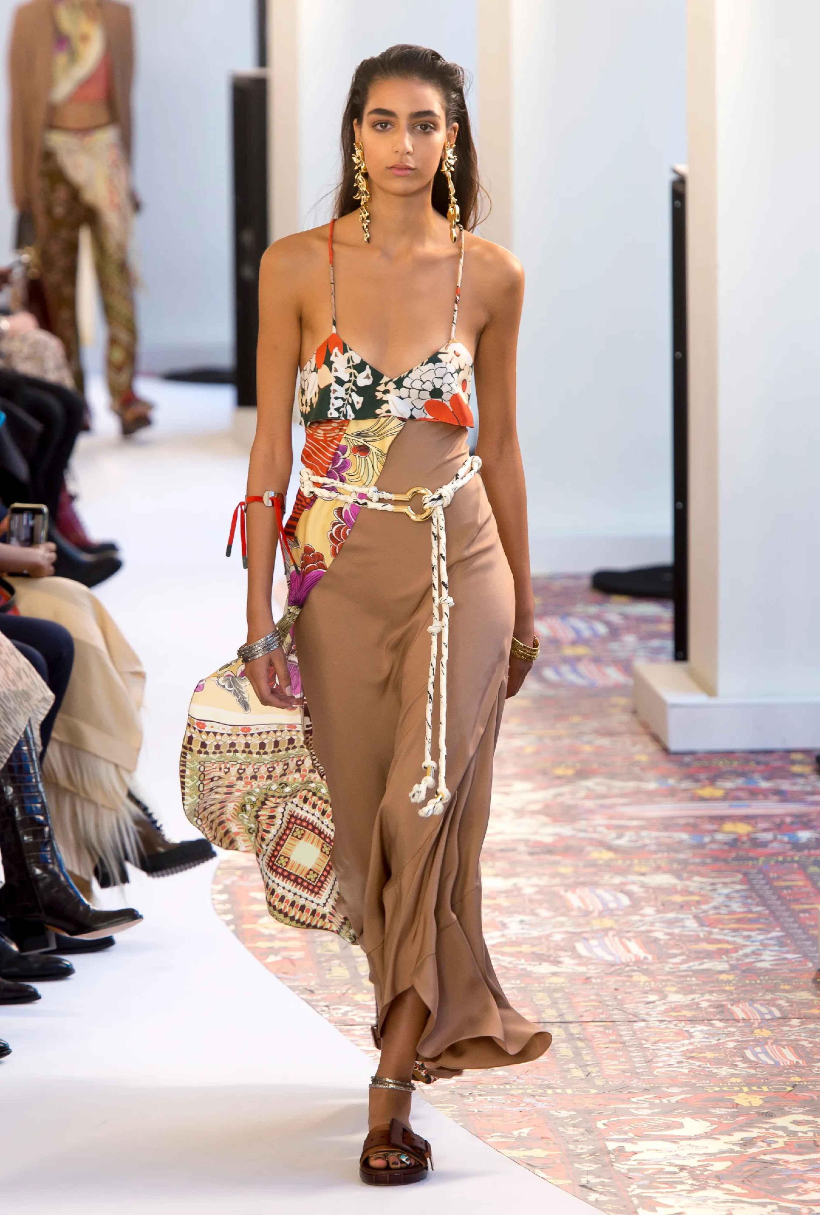 Robe Chloé, Bohème Imprimé & Camel SS2019