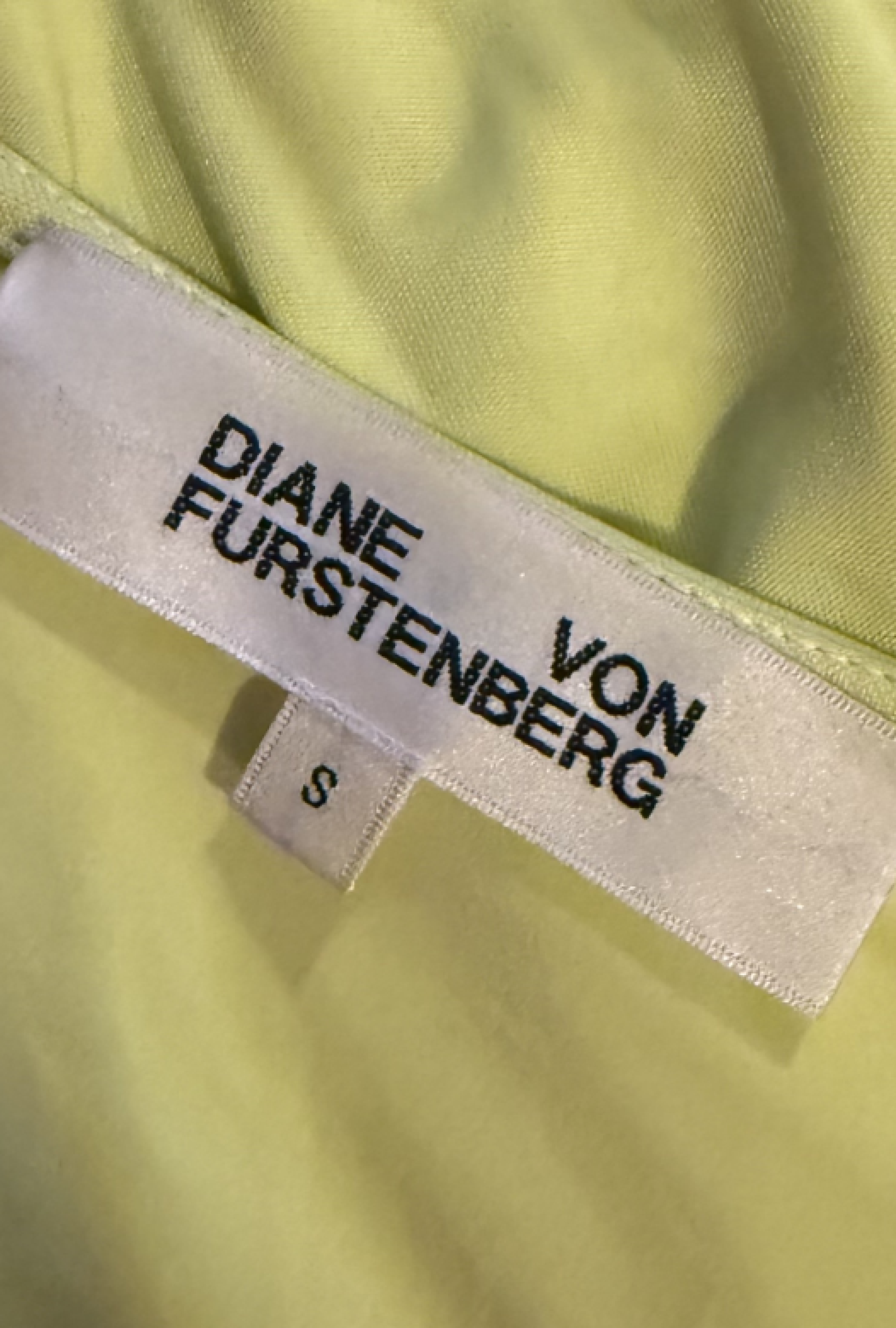 Robe Diane Von Furstenberg Asymétrique jaune