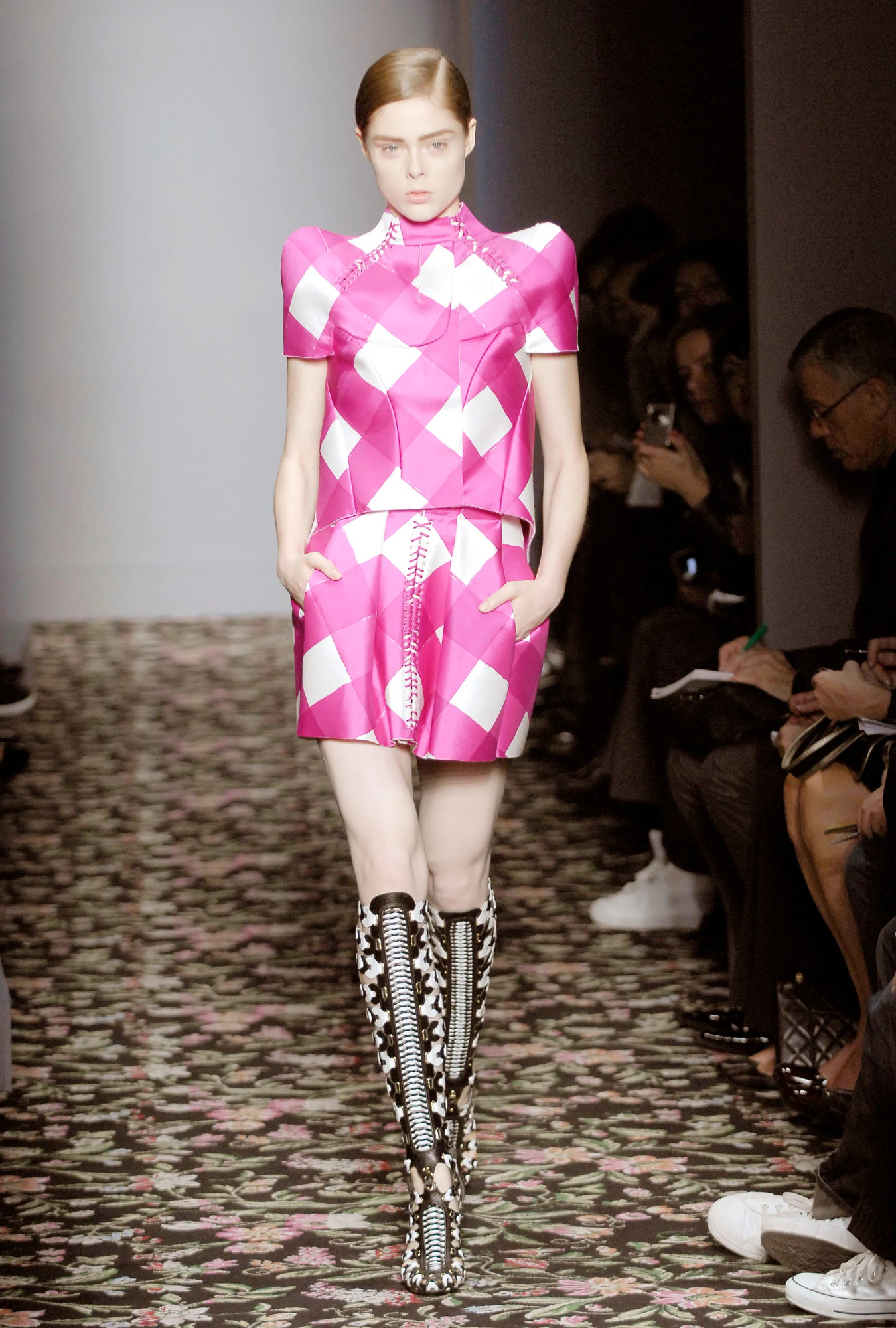 Top Balenciaga Fushia SS2008