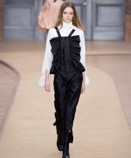 Chemise Crêpe Ivoire À Nœud Col  Fall 2016