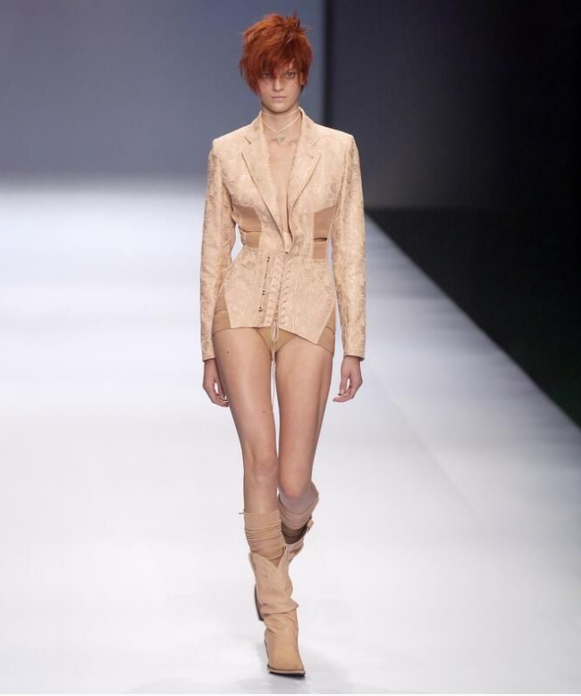 Location Veste Jean Paul Gaultier, modèle Corset Tailor SS2004 4