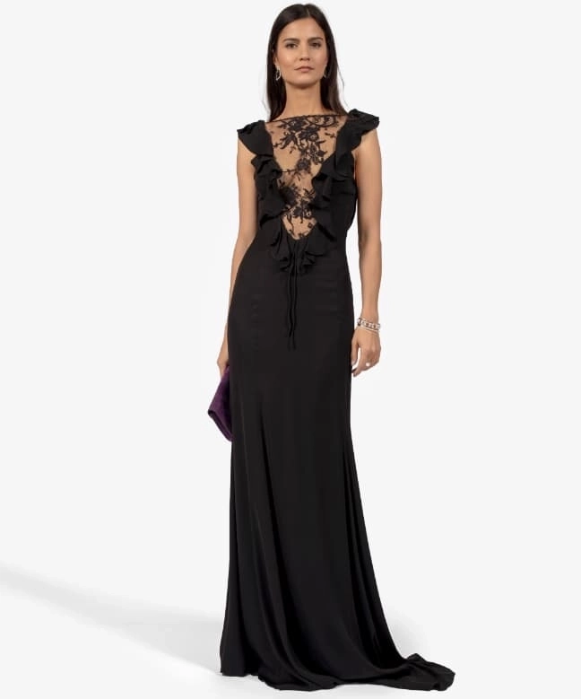 Location Robe Valentino, modèle Black Lace 5