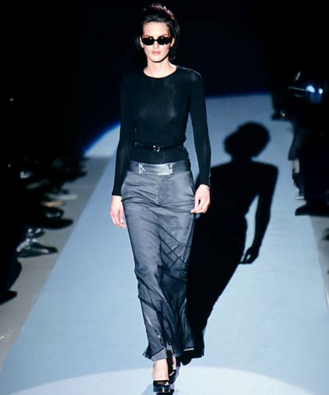 Location & Achat Jupe Gucci, modèle Silk Shadow FW1998 par Tom Ford 1