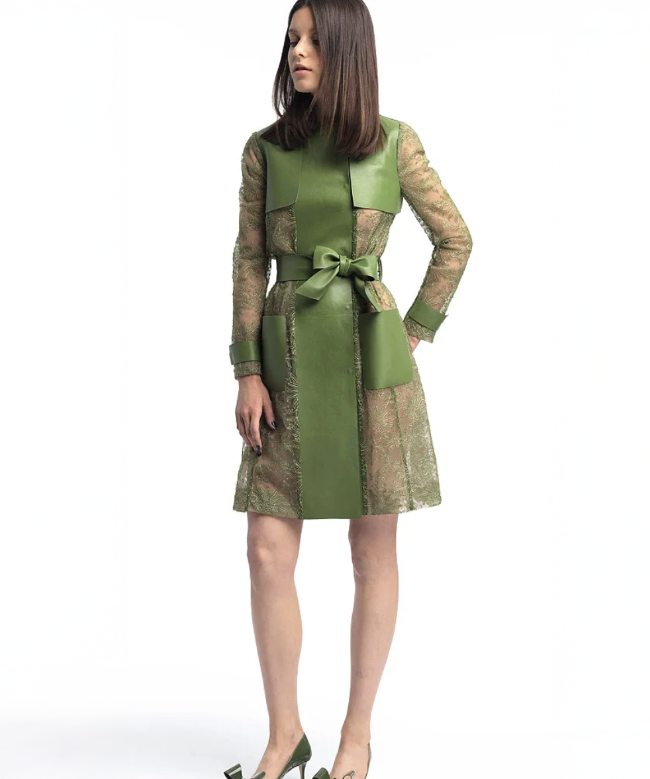 Achat Manteau Valentino, modèle Ceinturé en Dentelle et Cuir Resort 2011 3