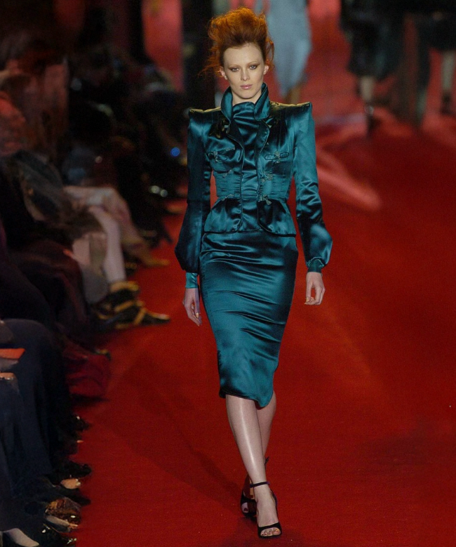 Location veste Yves Saint Laurent, modèle Turquoise Iconic Finale 1