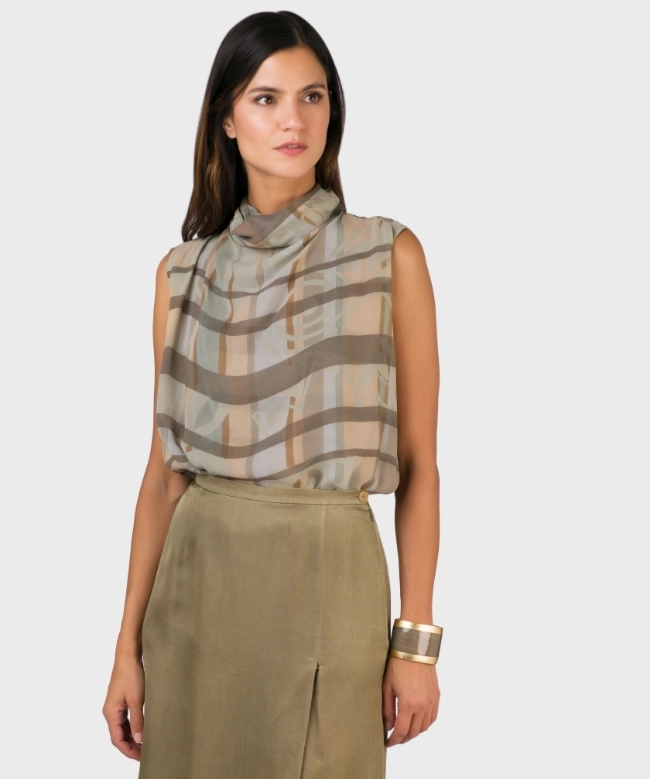 Location et Achat ensemble Giorgio Armani, modèle soie plissée vert 5