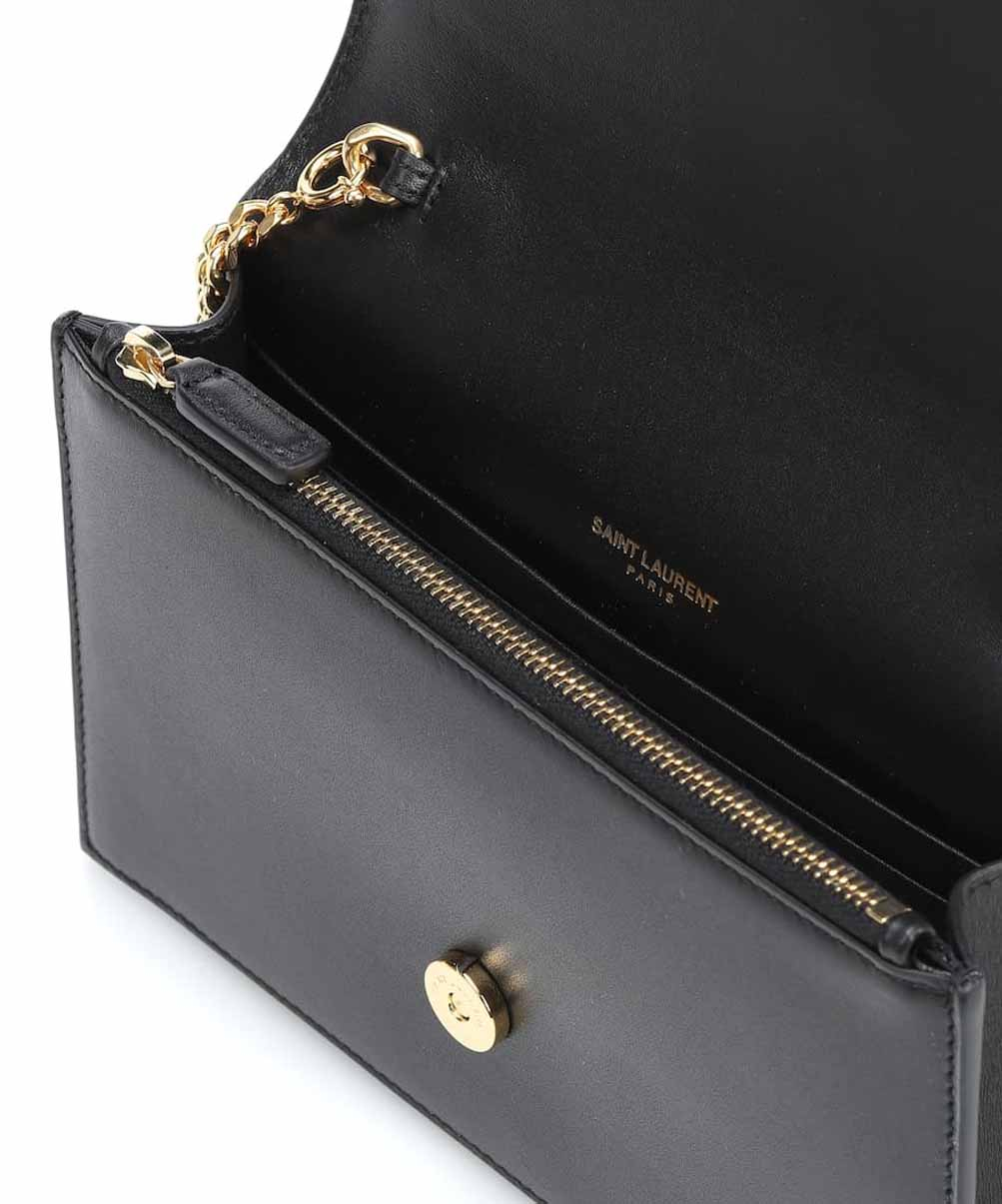 Location pochette Saint Laurent Classic Monogramme 4