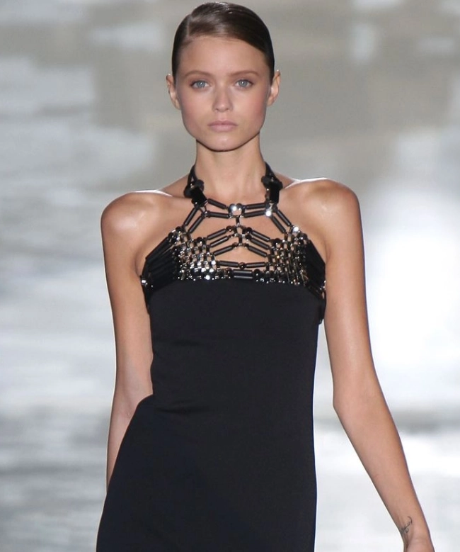 Location Robe Gucci, modèle Sculpture Noire. 3