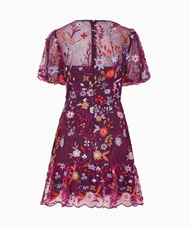 Location Robe Milly, modèle Floraison Brodée 3