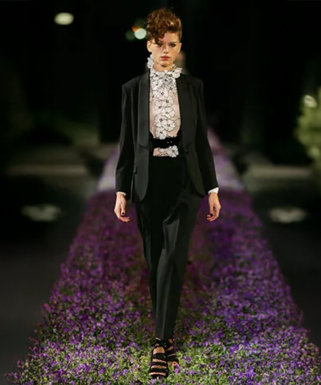 Location Veste Yves Saint Laurent, modèle Lace SS2007 by Stefano Pilati 1