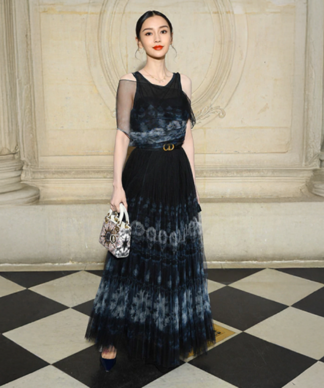 Location robe Dior, modèle Night Ballet SS2019 5
