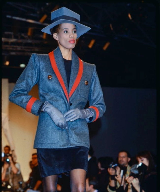 Location & Achat Veste Yves Saint Laurent, modèle Rive Gauche 1988 2