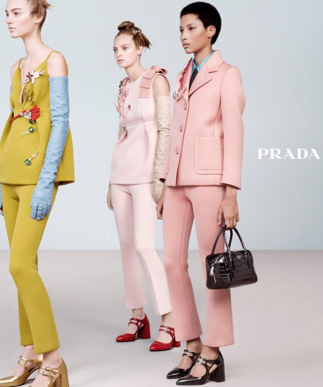 Location et Achat Ensemble Prada, modèle Gris Architecturé FW2015/2016 4