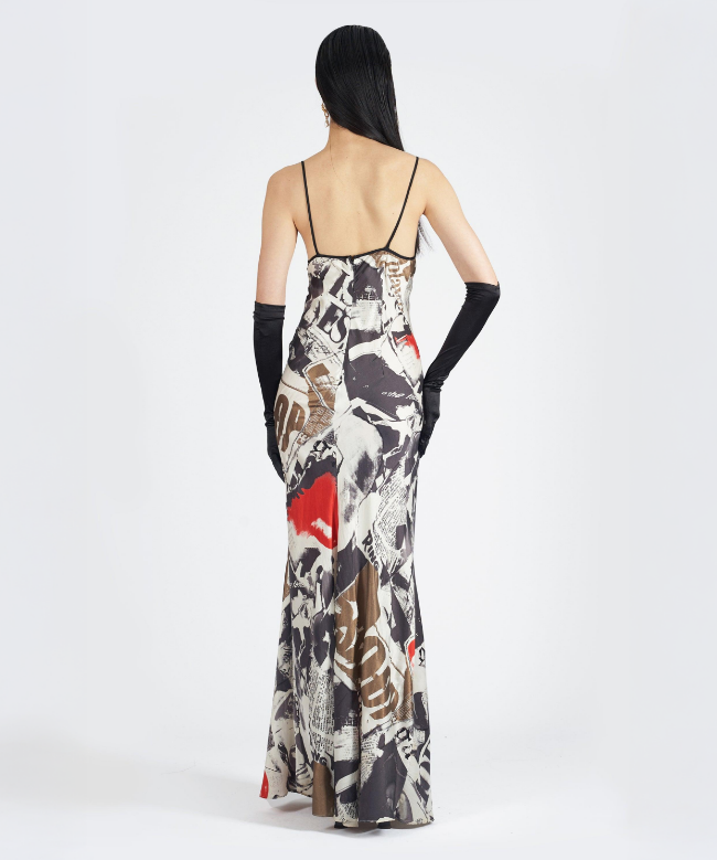 Location Robe John Galliano, modèle Newspaper Print Slip. 3
