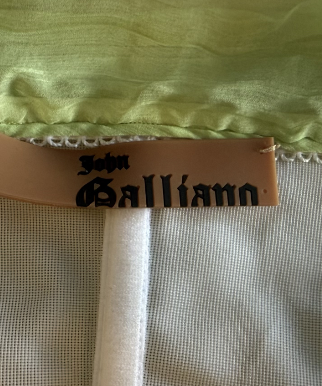 Location et Achat Robe John Galliano, modèle Drapé RESORT 2009 4