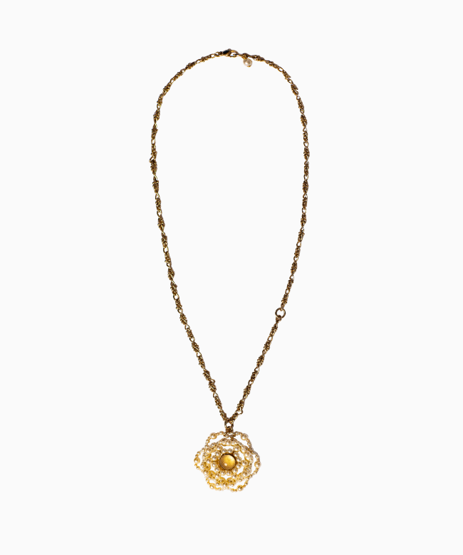 Location Pendentif Maud T Bijoux, modèle Camélia