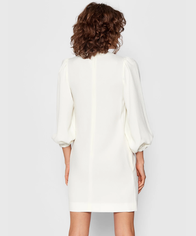 Location Robe Victoria Beckham 4