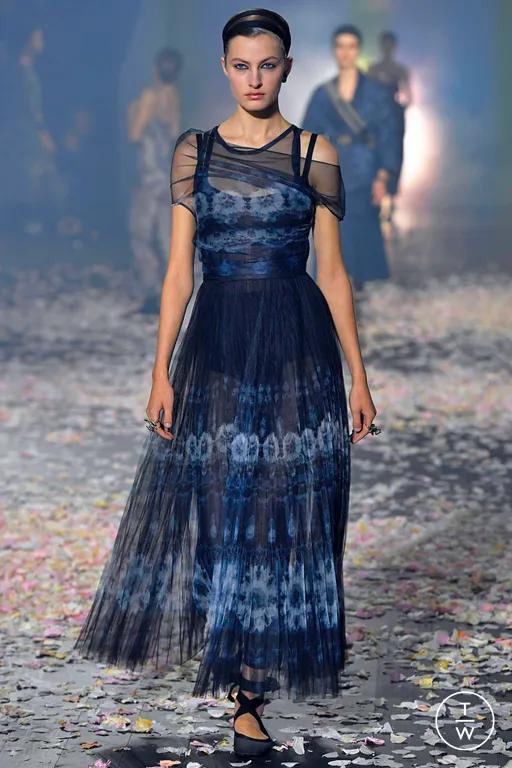 Location robe Dior, modèle Night Ballet