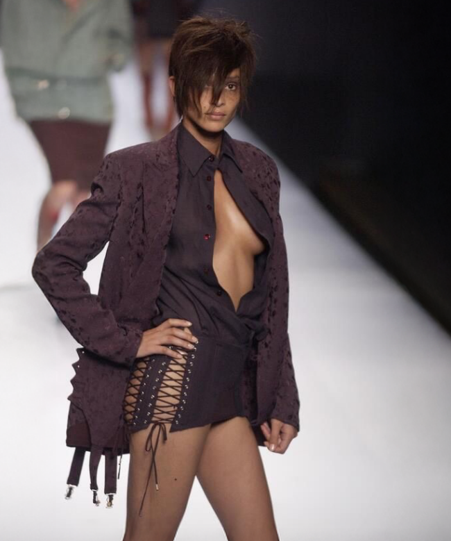 Location Veste Jean Paul Gaultier, modèle Corset Tailor SS2004 3