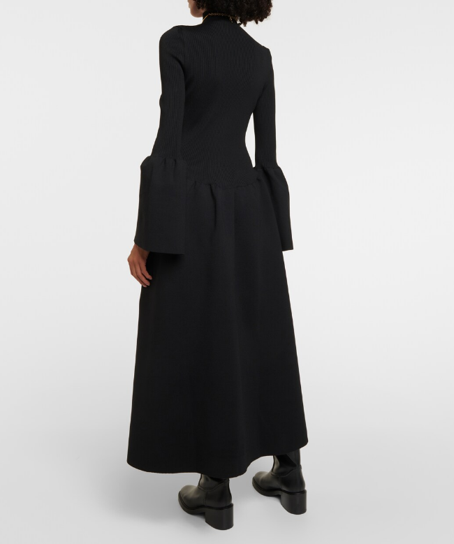 Location robe Chloé, modèle Black Bell Sleeves 4