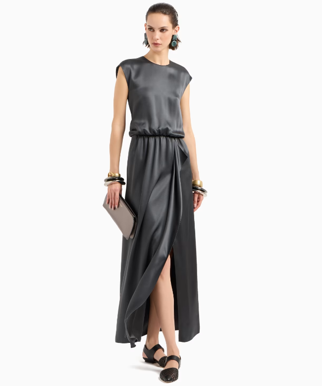 Location Robe Giorgio Armani, modèle Double Satin SS2024 2