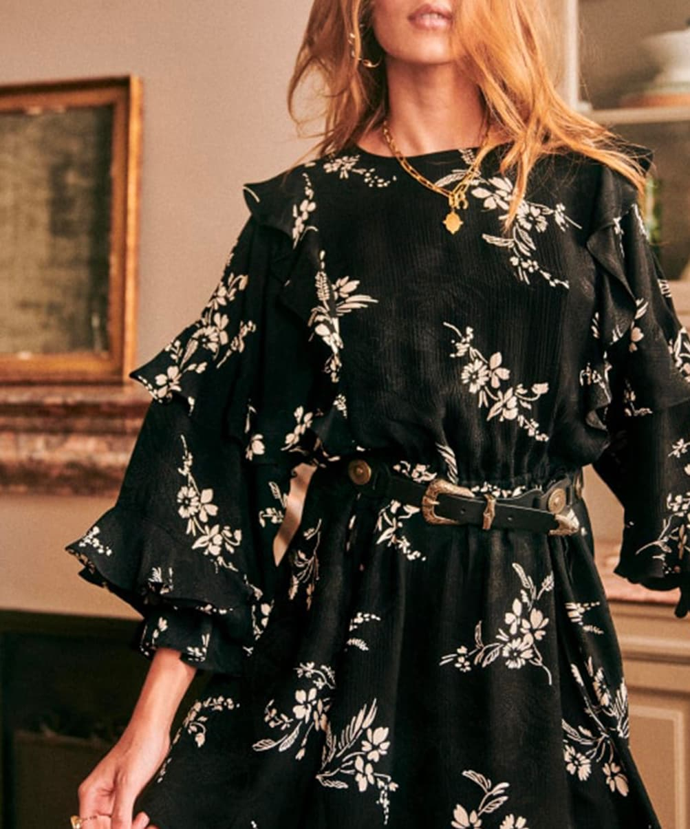 Location Robe Lali Jacquard Sézane 3