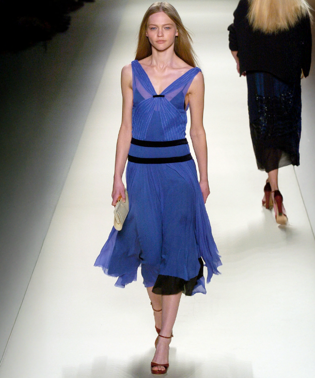Location Robe Chloé, modèle Mousseline Indigo 1