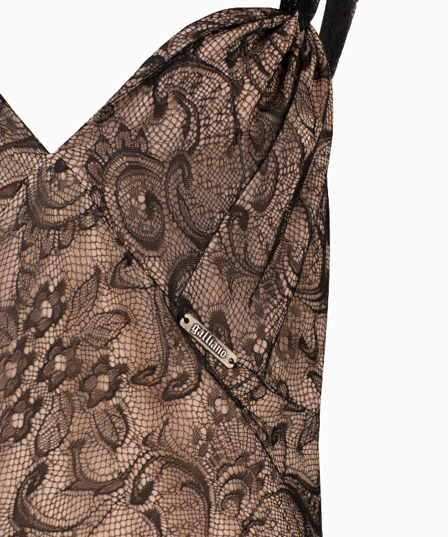 Location robe John Galliano, modèle lace nude 2