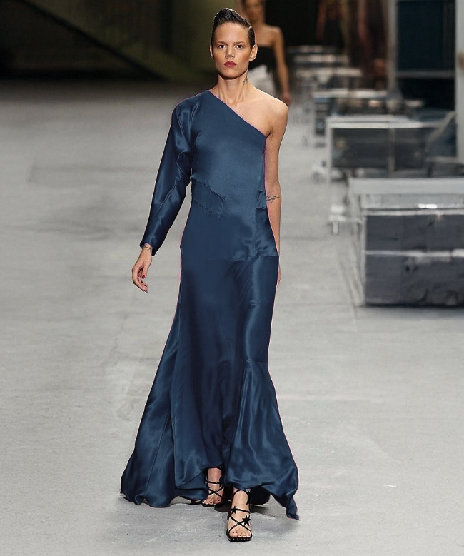 Location robe Yves Saint Laurent, modèle Asymétrique Été 2008 1
