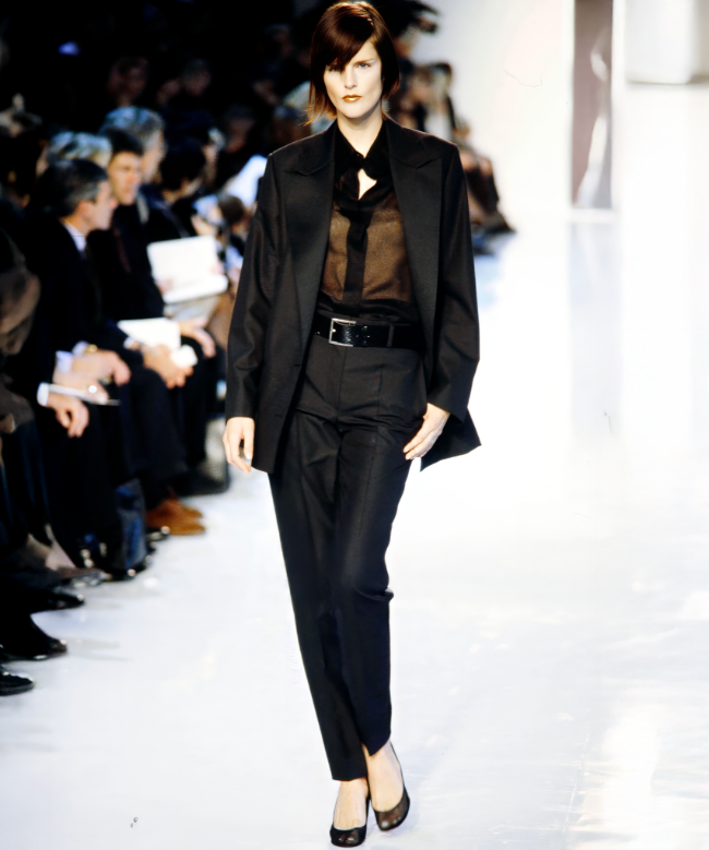 Location et Achat Veste Yves Saint Laurent, modèle Blazer noir classique structuré FW2000 1