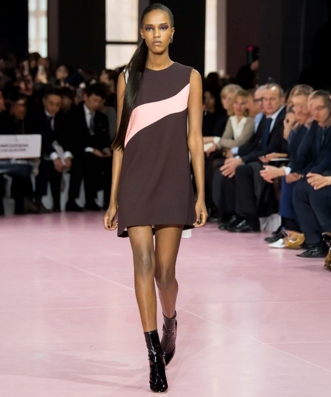 Location Robe Dior, modèle Seventies Mini