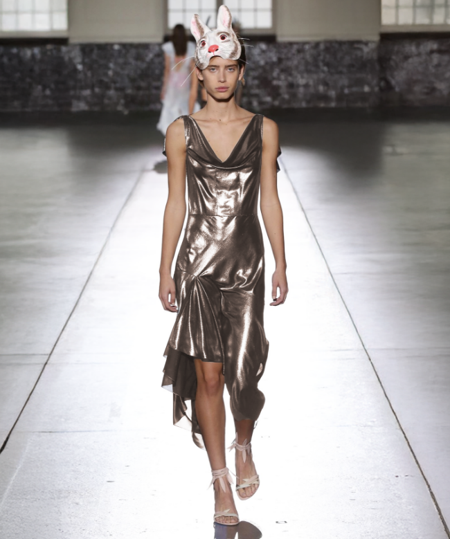 Location robe John Galliano, modèle Lumière Liquide