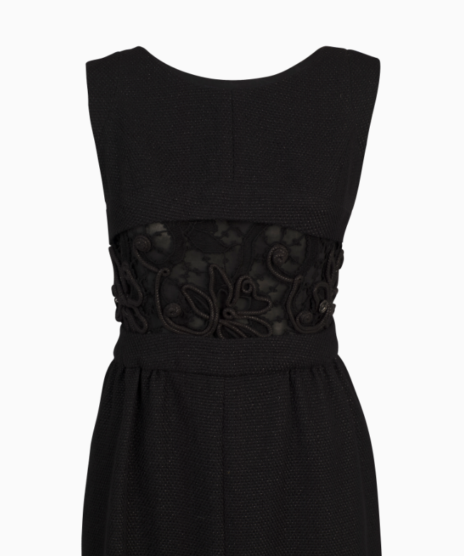 Location Robe Chanel, modèle Dentelle Ajourée Noire 4