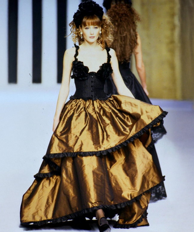Locaction Robe Valentino 1