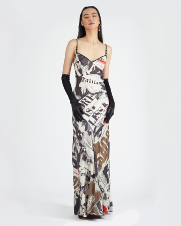 Robe Newspaper Print Slip